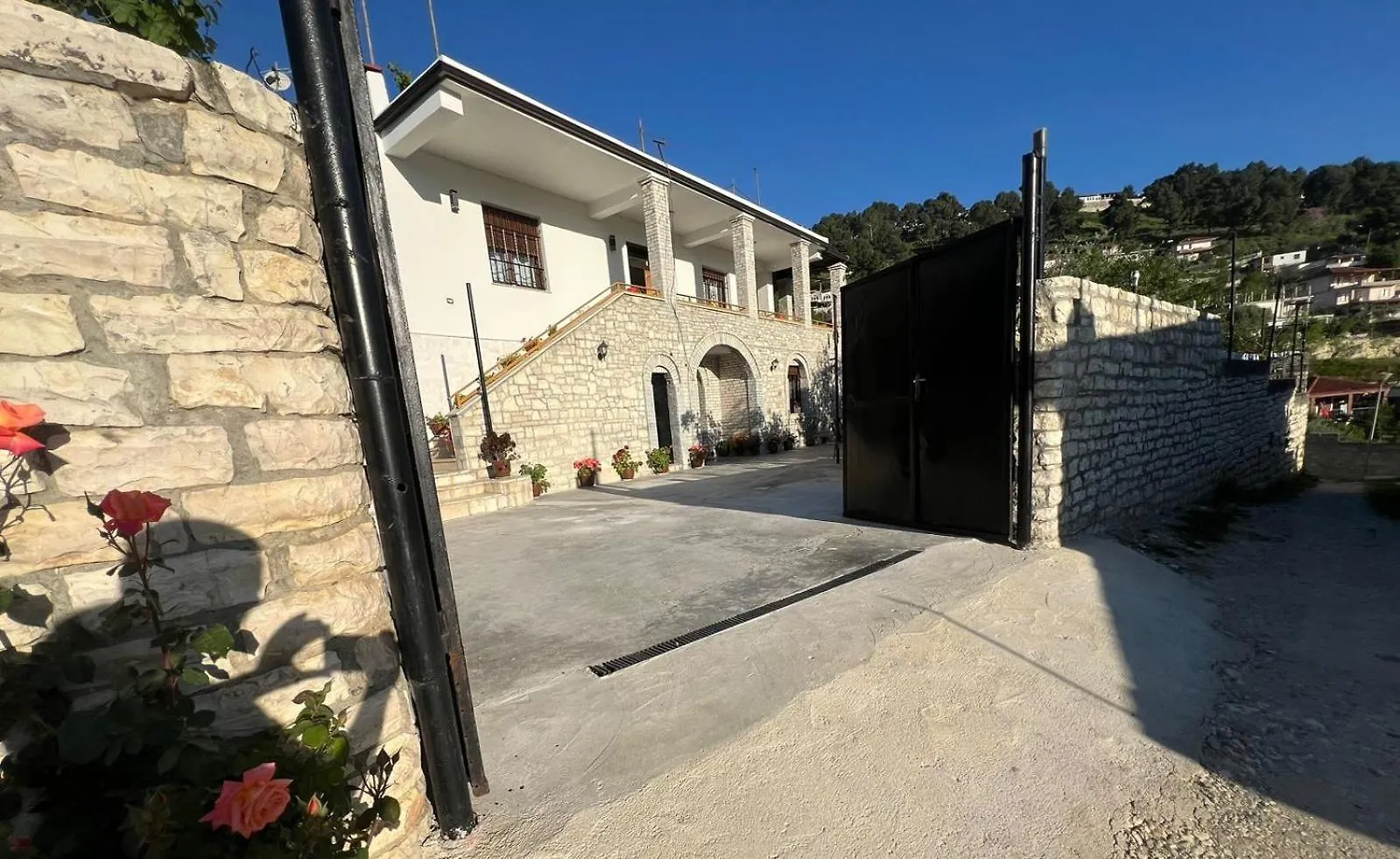 G.L. Apartments Berat